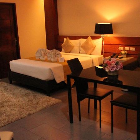 Grace Crown Hotel Ángeles Extérieur photo