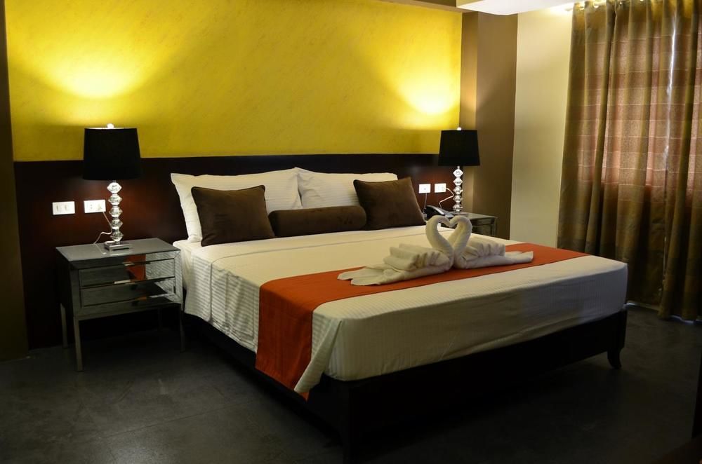 Grace Crown Hotel Ángeles Extérieur photo