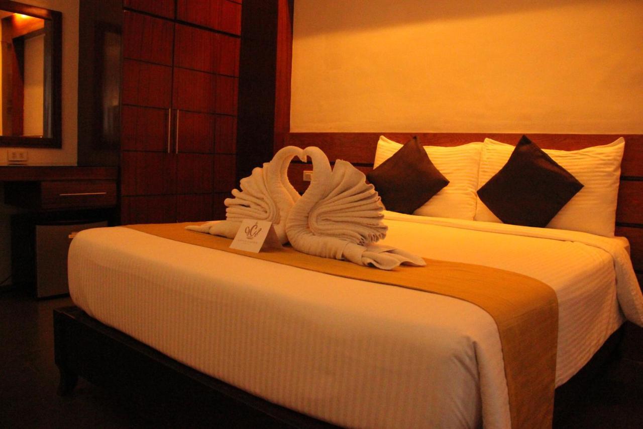 Grace Crown Hotel Ángeles Extérieur photo