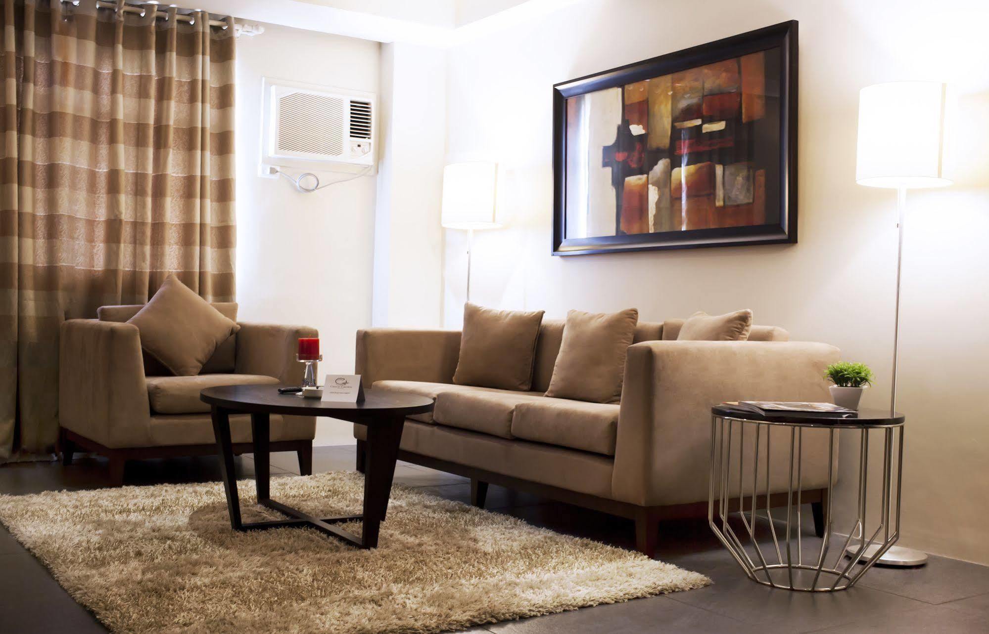 Grace Crown Hotel Ángeles Extérieur photo